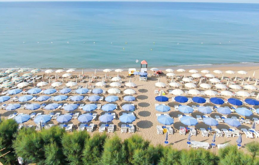 VILLAGGIO CLUB BAIA DEI GIGLI