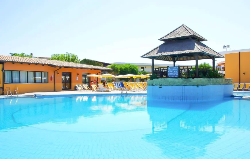 VILLAGGIO CLUB BAIA DEI GIGLI