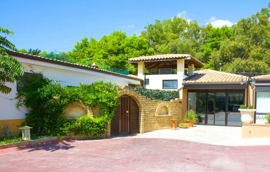 VILLAGGIO CLUB BAIA DEI GIGLI